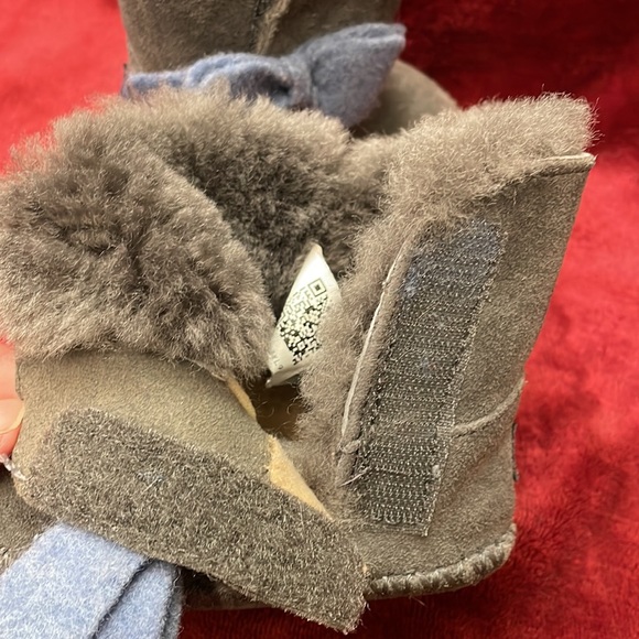 UGGS BABY FUR LINED BOOTS - Picture 6 of 9